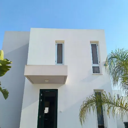 Dreamy Villas With Swimming Pool In Pervolia * Larnaca